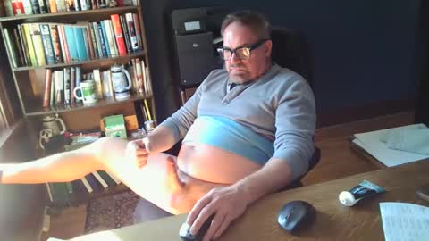 Snapshot of frankv65 chatting on January 2025 04:43:02 PM frankv65 online show from January 2025 04:43:02 PM