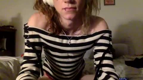 Snapshot of franny_4ever chatting on November 2025 04:59:02 AM Fever online show from November 2025 04:59:02 AM