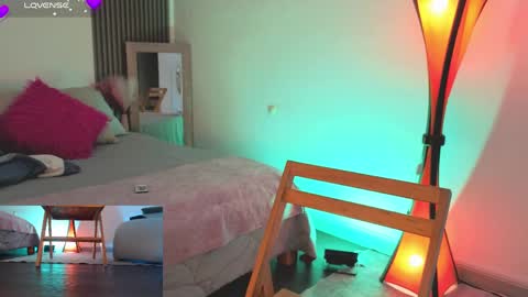 Fransheska online show from April 2026 11:48:01 AM