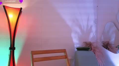 Fransheska online show from April 2026 12:11:02 PM