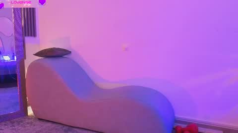 Snapshot of fransheskarossi_ chatting on July 2026 11:27:01 AM Fransheska online show from July 2026 11:27:01 AM