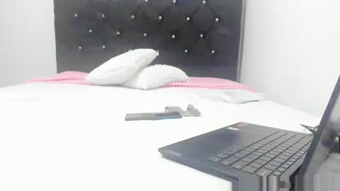 Snapshot of franyjuly chatting on January 2025 03:36:02 AM franyjuly online show from January 2025 03:36:02 AM