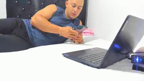 Snapshot of franyjuly chatting on January 2025 02:14:02 AM franyjuly online show from January 2025 02:14:02 AM