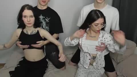 Snapshot of frau_basted chatting on March 2026 07:40:01 PM mistress Bastet and mintcola online show from March 2026 07:40:01 PM