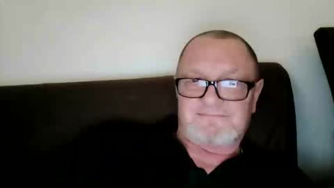 Snapshot of frauenfeind1 chatting on March 2026 09:27:01 AM Wolfi online show from March 2026 09:27:01 AM