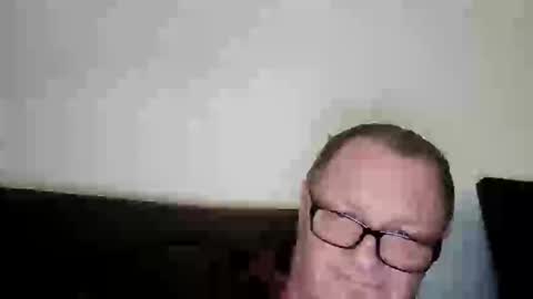 Snapshot of frauenfeind1 chatting on March 2026 01:54:02 PM Wolfi online show from March 2026 01:54:02 PM