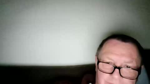 Snapshot of frauenfeind1 chatting on March 2026 07:30:02 AM Wolfi online show from March 2026 07:30:02 AM