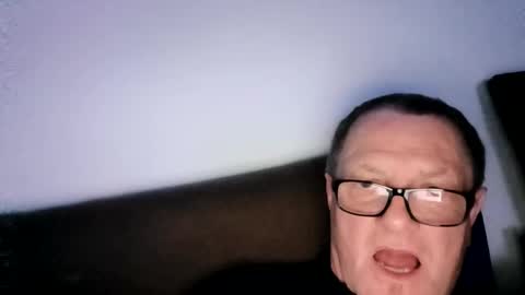 Snapshot of frauenfeind1 chatting on April 2026 07:55:01 PM Wolfi online show from April 2026 07:55:01 PM