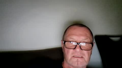 Snapshot of frauenfeind1 chatting on May 2026 07:26:02 AM Wolfi online show from May 2026 07:26:02 AM