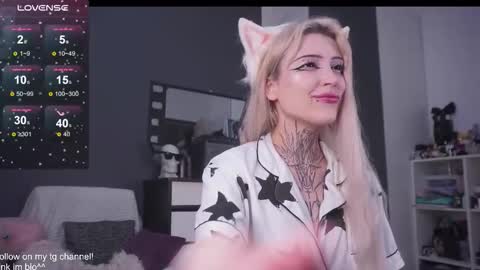 Asya UwU   online show from September 2025 08:23:01 PM