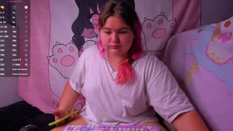 Snapshot of freakcute_friends chatting on December 2024 01:45:01 PM Alice online show from December 2024 01:45:01 PM