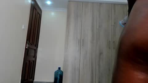 Snapshot of freaky_bad_girl chatting on February 2025 10:25:01 PM Sandra online show from February 2025 10:25:01 PM