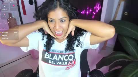 Snapshot of freaky_lia chatting on June 2026 01:28:02 AM Lia Gomez online show from June 2026 01:28:02 AM