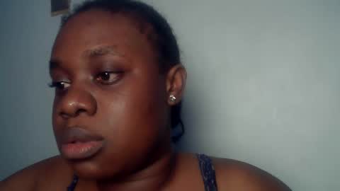 Snapshot of freaky_slut5 chatting on October 2025 04:53:02 AM freaky slut5 online show from October 2025 04:53:02 AM