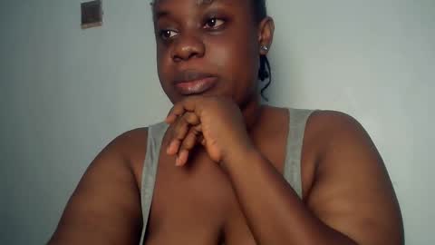 Snapshot of freaky_slut5 chatting on October 2025 03:56:02 AM freaky slut5 online show from October 2025 03:56:02 AM