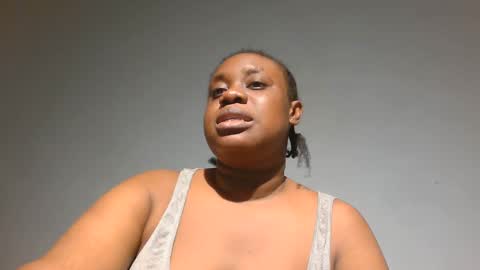 Snapshot of freaky_slut5 chatting on October 2025 07:05:02 PM freaky slut5 online show from October 2025 07:05:02 PM