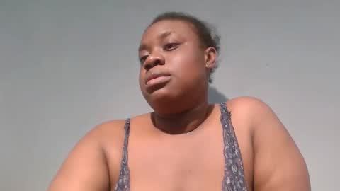 Snapshot of freaky_slut5 chatting on November 2025 06:29:01 PM freaky slut5 online show from November 2025 06:29:01 PM