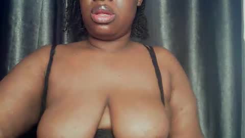 Snapshot of freaky_slut5 chatting on April 2026 04:23:02 AM freaky slut5 online show from April 2026 04:23:02 AM