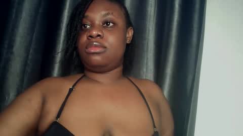 Snapshot of freaky_slut5 chatting on April 2026 04:07:01 AM freaky slut5 online show from April 2026 04:07:01 AM