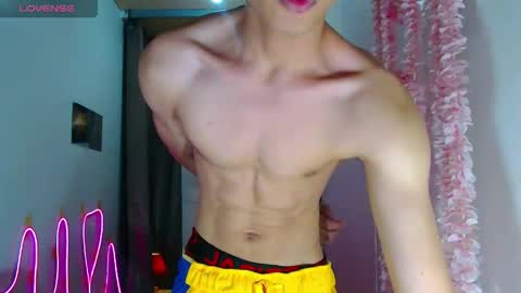 Mark online show from May 2026 09:49:02 AM