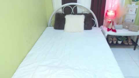 Freakyzae online show from November 2025 02:36:02 AM