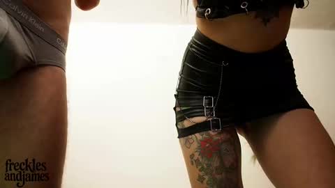 Snapshot of frecklesandjames chatting on November 2025 05:46:02 PM frecklesandjames online show from November 2025 05:46:02 PM