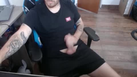 Snapshot of fredbkl2 chatting on November 2025 08:09:01 PM fredbkl2 online show from November 2025 08:09:01 PM