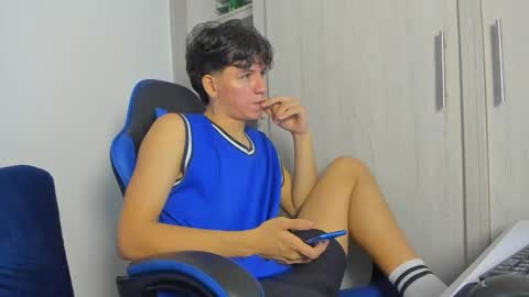 Snapshot of fredd_cs chatting on November 2025 07:03:01 PM fredd_cs online show from November 2025 07:03:01 PM