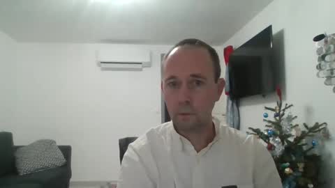 fredodu41 online show from December 2024 05:15:02 PM