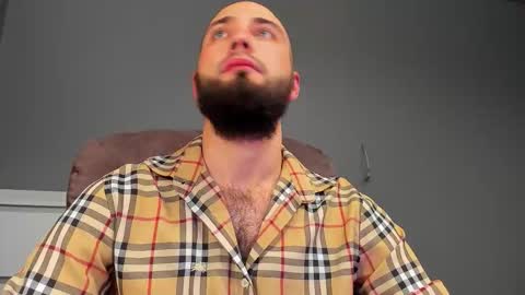 Andrew online show from November 2025 12:55:02 AM