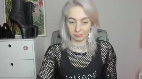 Snapshot of freeanne chatting on June 2026 07:17:02 AM Anne online show from June 2026 07:17:02 AM