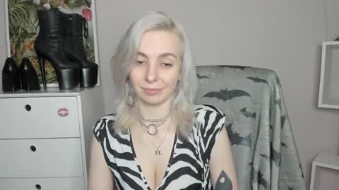 Snapshot of freeanne chatting on June 2026 06:46:01 AM Anne online show from June 2026 06:46:01 AM