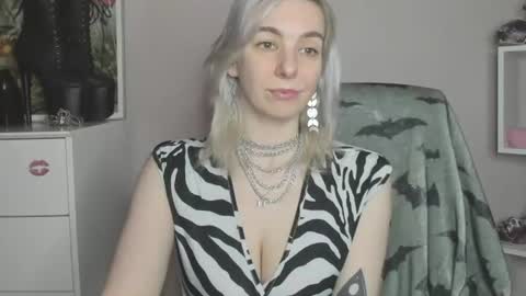 Snapshot of freeanne chatting on July 2026 09:03:02 AM Anne online show from July 2026 09:03:02 AM