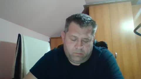 freeboy80180 online show from December 2024 04:18:01 PM