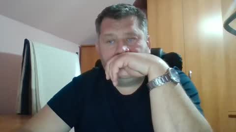 freeboy80180 online show from December 2024 06:46:02 PM