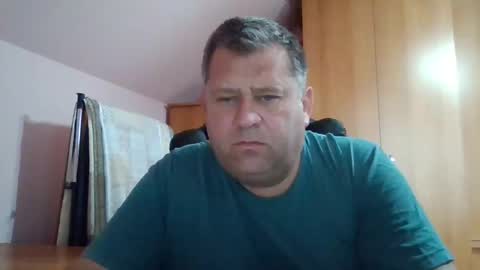 freeboy80180 online show from November 2025 12:48:02 PM