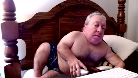 Snapshot of freemysoul4748 chatting on December 2025 08:31:02 AM Cute Lil Man online show from December 2025 08:31:02 AM