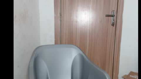 Snapshot of frekkymorelle chatting on October 2025 05:54:02 AM frekkymorelle online show from October 2025 05:54:02 AM