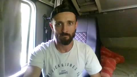 Snapshot of french_truck chatting on May 2026 05:10:01 PM french_truck online show from May 2026 05:10:01 PM