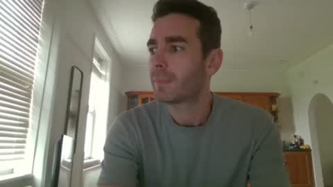 Snapshot of frenchbdmaninlondon chatting on October 2025 10:01:01 AM Horny Paul online show from October 2025 10:01:01 AM