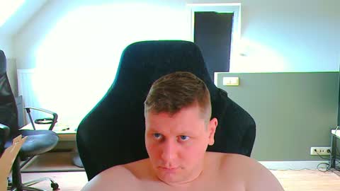 Snapshot of frenchfrieswithmayo chatting on June 2026 05:15:02 PM French fries online show from June 2026 05:15:02 PM