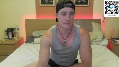 Snapshot of frenchhornybibs chatting on May 2026 01:43:02 PM French Horny Bibs online show from May 2026 01:43:02 PM