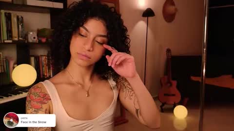 Snapshot of fresatanica chatting on December 2025 03:12:01 AM Vale online show from December 2025 03:12:01 AM