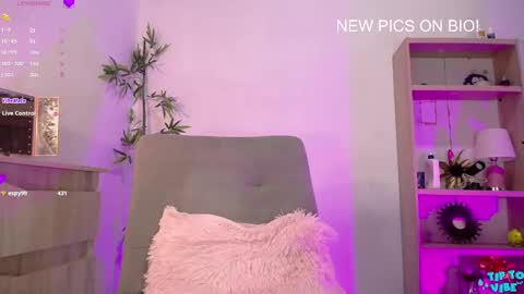 Snapshot of fresita44 chatting on January 2025 11:18:01 PM see u 500 pm hora col online show from January 2025 11:18:01 PM