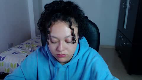 Snapshot of freud_x_louise1 chatting on January 2025 07:21:02 AM Louise  online show from January 2025 07:21:02 AM