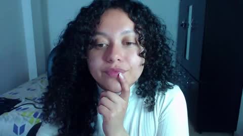 Snapshot of freud_x_louise1 chatting on February 2025 04:19:02 AM Louise  online show from February 2025 04:19:02 AM