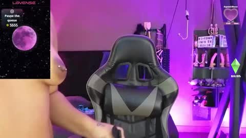     online show from February 2025 05:15:02 AM