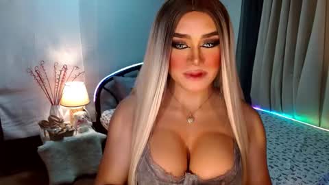 Snapshot of freya_lovestocum chatting on October 2025 11:02:02 PM Miss Frea  online show from October 2025 11:02:02 PM