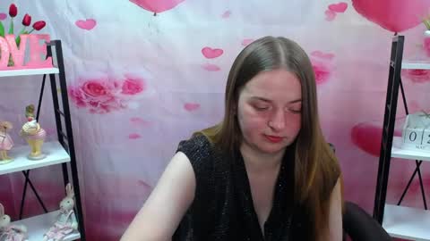 Snapshot of freyadak chatting on May 2026 05:29:02 PM FreyaDak online show from May 2026 05:29:02 PM
