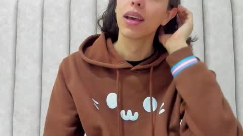 Snapshot of freyamoller chatting on October 2025 07:27:02 PM FREYA online show from October 2025 07:27:02 PM